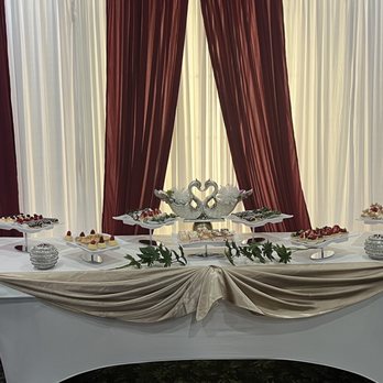 Diamond Garden Banquet Hall - Sweet table - Venues & Event Spaces Near Me - Chicago, Illinois