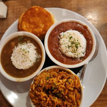Streetcar Cafe - Taste of New Orleans - Breakfast & Brunch Near Me - New Orleans, Louisiana Streetcar Cafe - Taste of New Orleans - Breakfast & Brunch Near Me - New Orleans, Louisiana