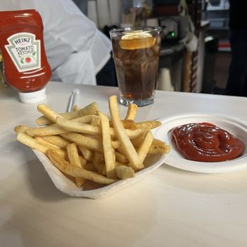 The Apple Pan - Fries, Ketchup, and Iced Tea (unsweetened) - Burgers Near Me - Los Angeles, California The Apple Pan - Fries, Ketchup, and Iced Tea (unsweetened) - Burgers Near Me - Los Angeles, California