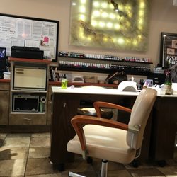 Viva Nails - Work station
