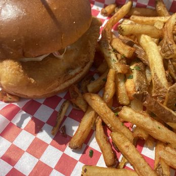 Corah's Corner - Spicy fish Sammie (18) - Seafood Near Me - Saint Michaels, Maryland
