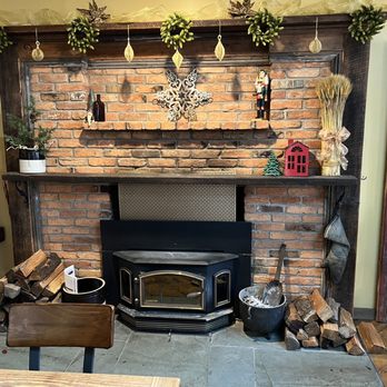 Horn O Plenty - Fireplace in main dining room - Pizza Near Me - Bedford, Pennsylvania Horn O Plenty - Fireplace in main dining room - Pizza Near Me - Bedford, Pennsylvania