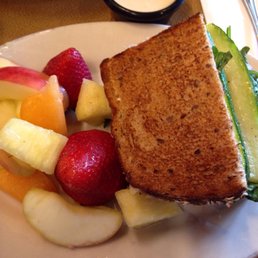 Zucchini Grillini Sandwich with fresh fruit