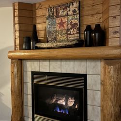 Spearfish Canyon Lodge - Fireplace in the suite