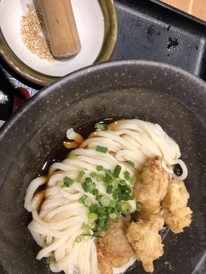 Yamashita Honki Udon - Shibuya Namikibashi by null