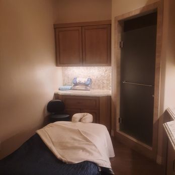 Trellis Spa - Massage room - Day Spas Near Me - Houston, Texas