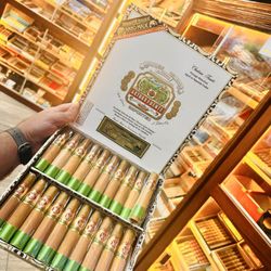 Discount Cigarettes Cigars  - Premium cigars
