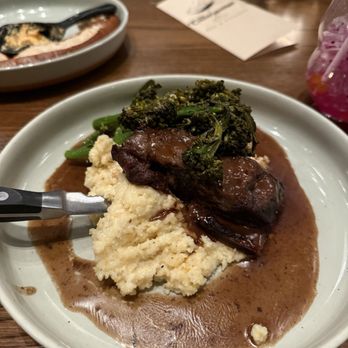 Countrypolitan Bar & Kitchen - New American Near Me - Nashville, Tennessee