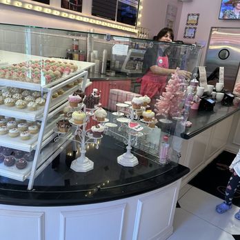 Casey's Cupcakes - Cupcakes Near Me - Riverside, California