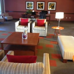 Nice lobby!!