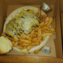 Tom Wahl's Greece - Cheeseburger junker plate.