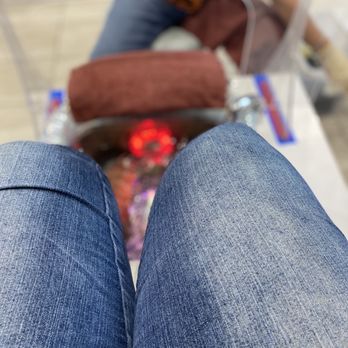 Pixie Nail Lounge - Booth pedicure - Nail Salons Near Me - San Diego, California