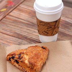 Coffee Noir - Coffee and Blueberry Scone
