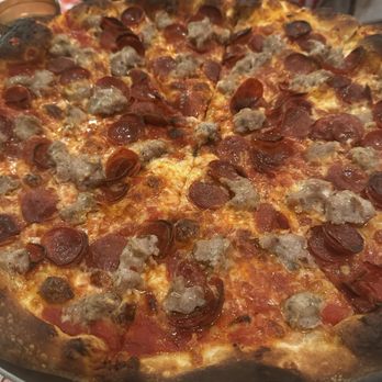 Pizzeria Ruby - Italian Near Me - Springdale, Arkansas