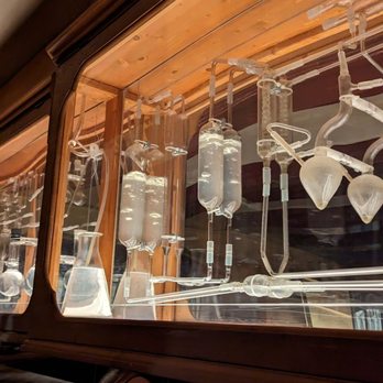 Dr. Stravinsky - Cocktail Bars Near Me - Barcelona, B