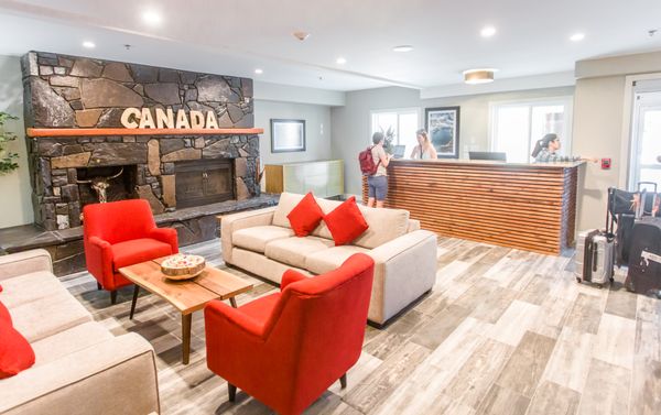 Basecamp Lodge Canmore by null