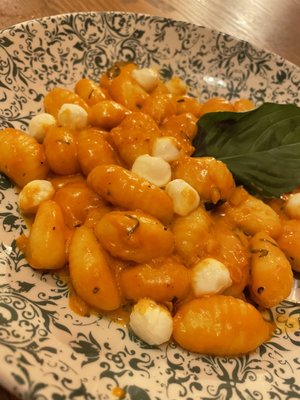 Gino & Marty's by null