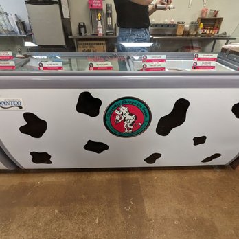 Buzze’s Creamery and General Store - Ice Cream & Frozen Yogurt Near Me - Morganton, North Carolina