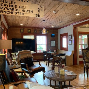 Bird Dog Cafe - Dinner - Cafes Near Me - Laurel, Mississippi
