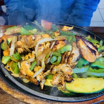 Casa Pasilla - Chicken fajitas - Mexican Near Me - Valencia, California