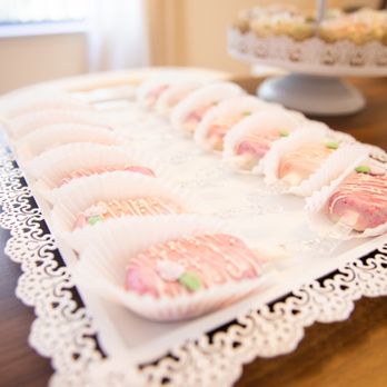 Natasha's Treats - Custom Cakes Near Me Natasha's Treats - Custom Cakes Near Me