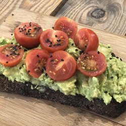 Counter Kitchen - Avocado toast
