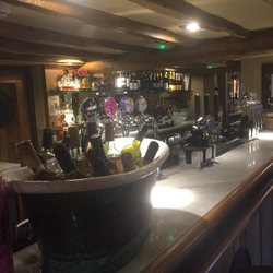 Kings Court Restaurant - The Moat House Pub and Restaurant