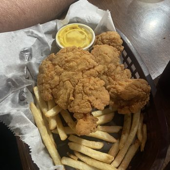 Rocky Mountain Pizza - Chicken Finger Basket - Pizza Near Me - Atlanta, Georgia Rocky Mountain Pizza - Chicken Finger Basket - Pizza Near Me - Atlanta, Georgia