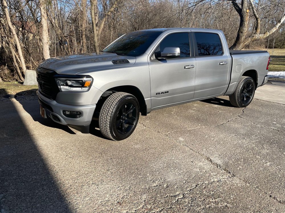 JOHN HIRSCH’S CAMBRIDGE MOTORS SERVICE Updated October 2024 700