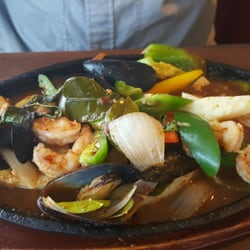 Tsunami Japanese Steak House - Seafood Hot Plate is very fresh and delicious!