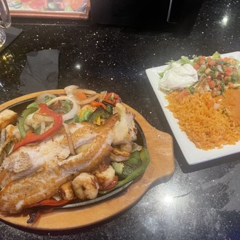 El Bracero Clarksville - Fajitas Del Mar - Mexican Near Me - Clarksville, Tennessee