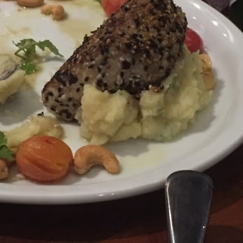 Nau - Sesame crusted fish (Dorado) with sweet potato with rice and cashews - Seafood Near Me - Natal, RN