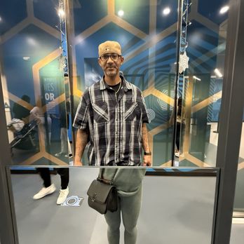 Museum of Illusions - Austin - Museums Near Me - Austin, Texas Museum of Illusions - Austin - Museums Near Me - Austin, Texas