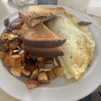 Happy Hangar Cafe - Egg white omelet - Breakfast & Brunch Near Me - Lutz, Florida Happy Hangar Cafe - Egg white omelet - Breakfast & Brunch Near Me - Lutz, Florida