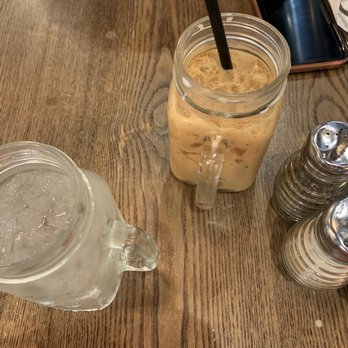 Red Oak Cafe - Iced Hazelnut Coffee - Breakfast & Brunch Near Me - Alvin, Texas