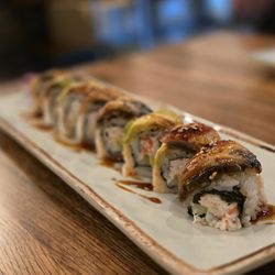 Sake 2 Me Sushi - Caterpillar roll