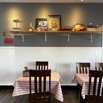 Osprey Fish - Interior - Fish & Chips Near Me - Coupeville, Washington