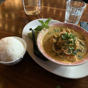 Monsoon Bellevue - Farmer's curry - Vietnamese Near Me - Bellevue, Washington