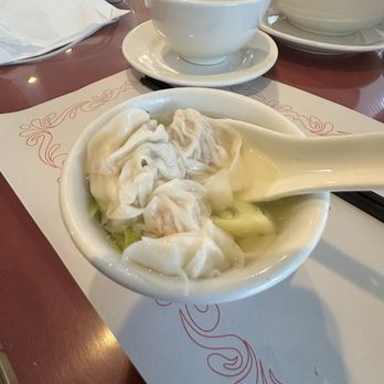 Ben Ben Restaurant - Wonton soup - Chinese Near Me - Ottawa, Ontario