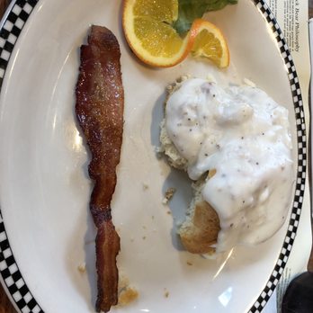 Black Bear Diner Humble - Little Less: biscuit and gravy - Diners Near Me - Humble, Texas