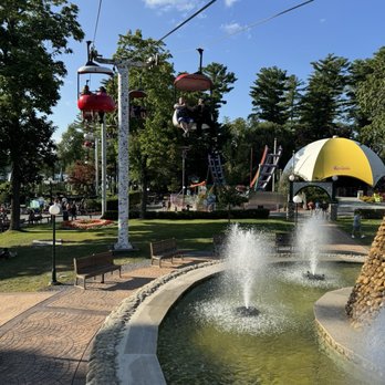 Canobie Lake Park - Fountain - Amusement Parks Near Me - Salem, New Hampshire