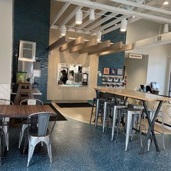 Hawaiian Bros Island Grill - Interior
