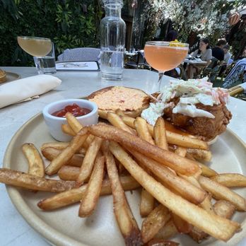 Geist - Cocktail Bars Near Me - Nashville, Tennessee