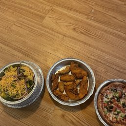 House salad chicken tenders veggie pizza House salad chicken tenders veggie pizza
