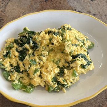 Early Bird - Scrambled Eggs (with added spinach, green pepper, & cheese) - Breakfast & Brunch Near Me - Northville, Michigan Early Bird - Scrambled Eggs (with added spinach, green pepper, & cheese) - Breakfast & Brunch Near Me - Northville, Michigan