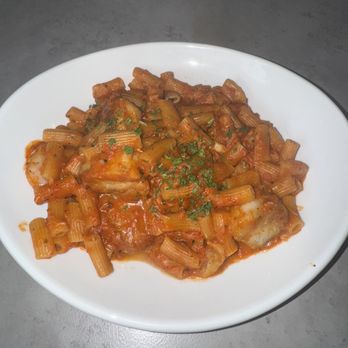 Lucca Ristorante - Frutti di Mare con Rigatoni - Italian Near Me - Pittsburgh, Pennsylvania