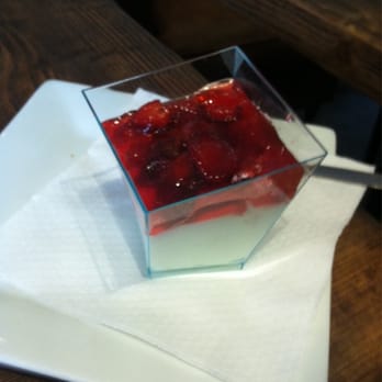 Cafe Galerie - Creme brûlée - Desserts Near Me - Jesenice, ST