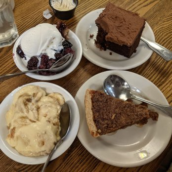 Old Mill Restaurant - Blackberry cobbler Chocolate cake Banana pudding Pecan pie - American Near Me - Pigeon Forge, Tennessee