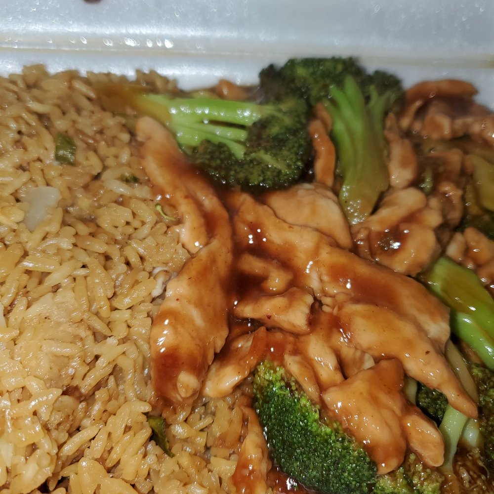 Lucky Dragon - Chicken broccoli - Chinese Near Me - Wyandotte, Michigan Lucky Dragon - Chicken broccoli - Chinese Near Me - Wyandotte, Michigan