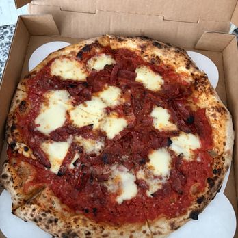 Nettie's Pizza Den - Pepperoni pizza - Pizza Near Me - Clayton, Missouri Nettie's Pizza Den - Pepperoni pizza - Pizza Near Me - Clayton, Missouri